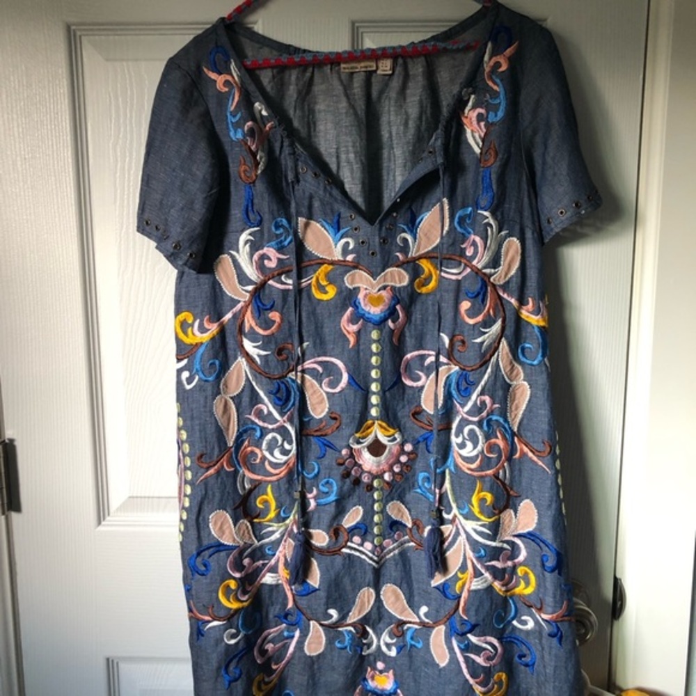Holding Horses dress‎ size 2